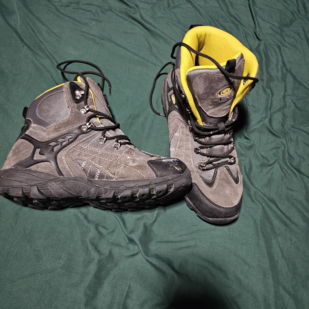 Mens boots